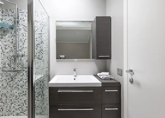 Romantica Mansarda Con Terrazzino Sui Tetti Di *