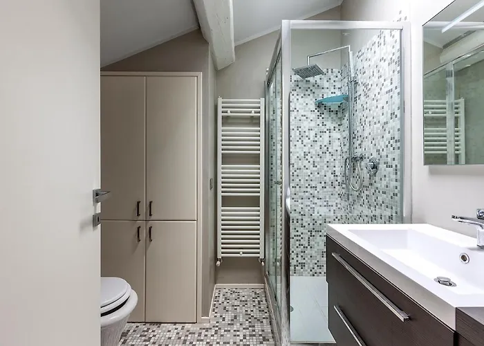 Apartment Romantica Mansarda Con Terrazzino Sui Tetti Di