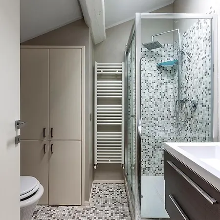 Daire Romantica Mansarda Con Terrazzino Sui Tetti Di